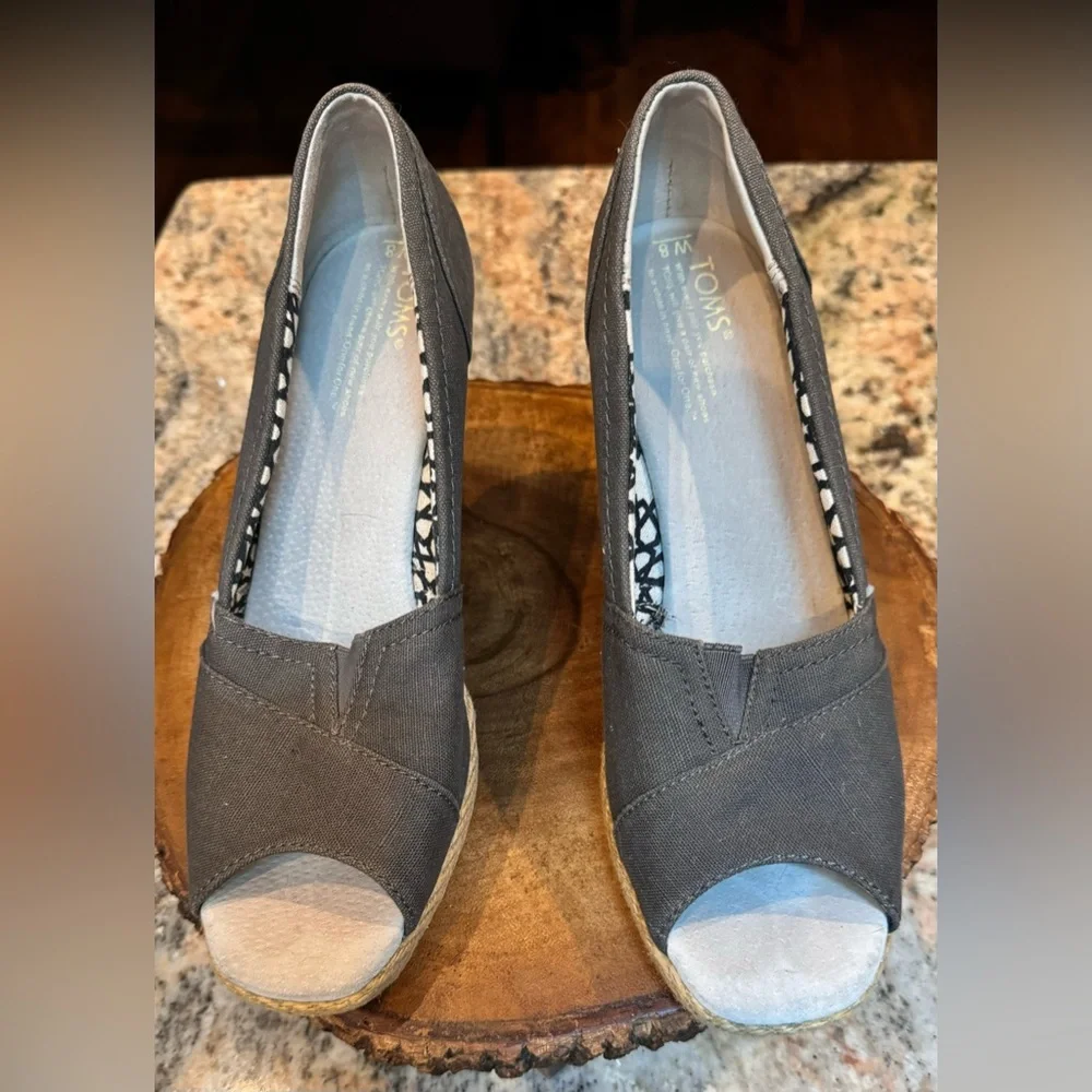 Toms wedge espadrilles